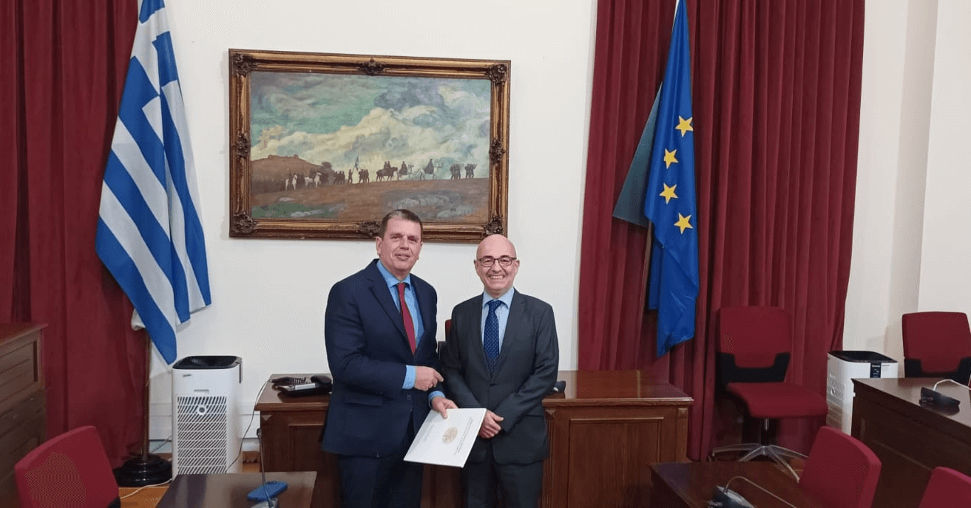 Συνάντηση με τον Πρέσβη της Αργεντινής στη Βουλή